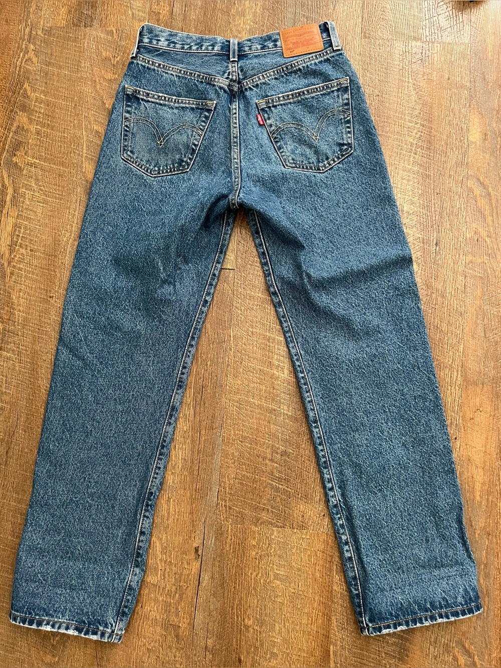 Levi’s 501 Jeans 25x30 - Picture 2 of 3